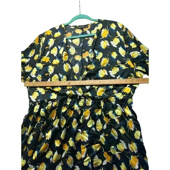 Nasty Gal Plus Sz Yellow Black Floral Skater Mini Dress V Neck Size 18 Pocket - Picture 8 of 10